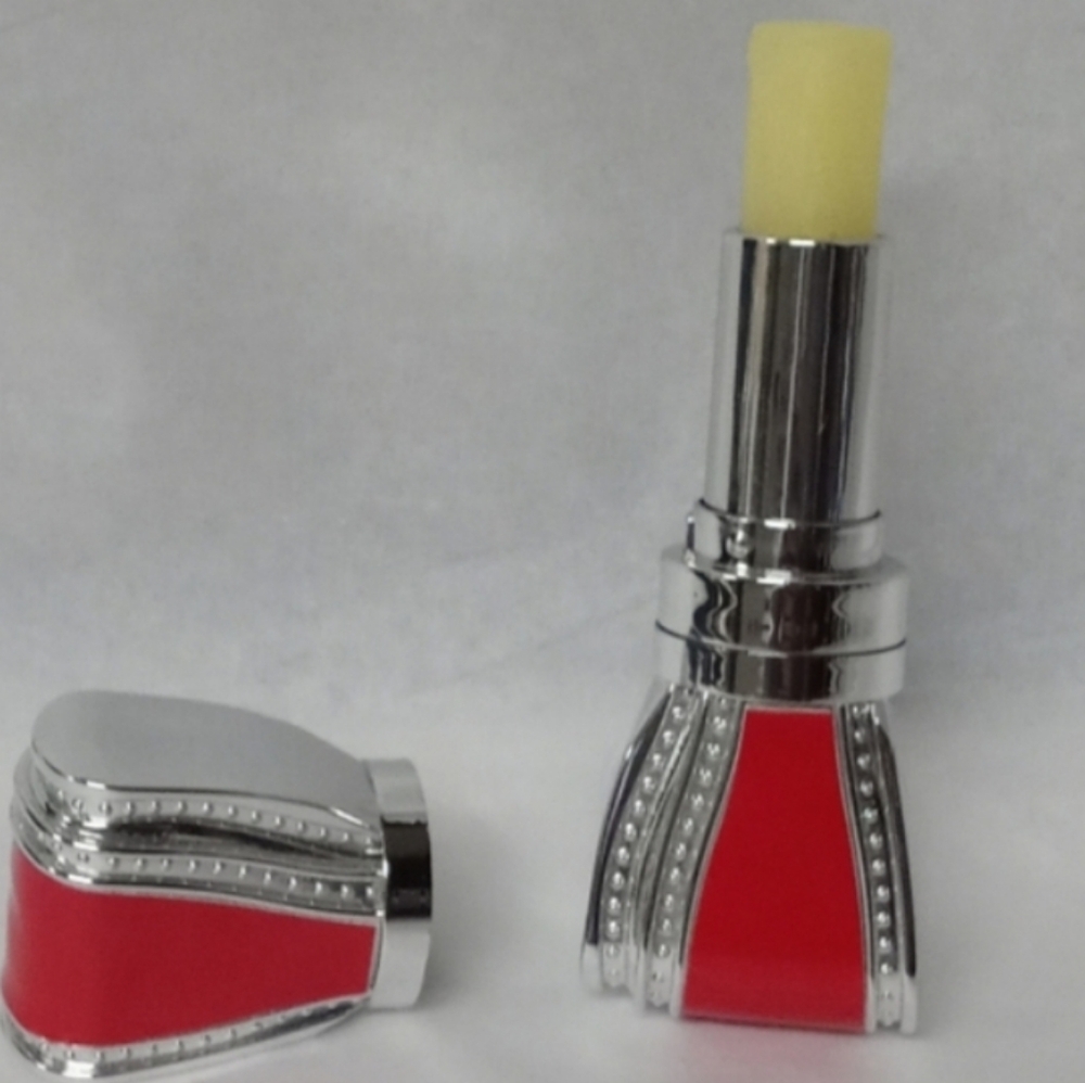 Handcrafted Minty Lip Balm In Red Bow Case Beauty Mint Flavored Lip Balm - Picture 2 of 3